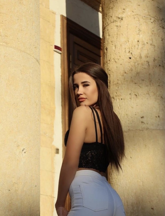 Наташа привлекальеная девушка из Лутугино цена от 4000 руб