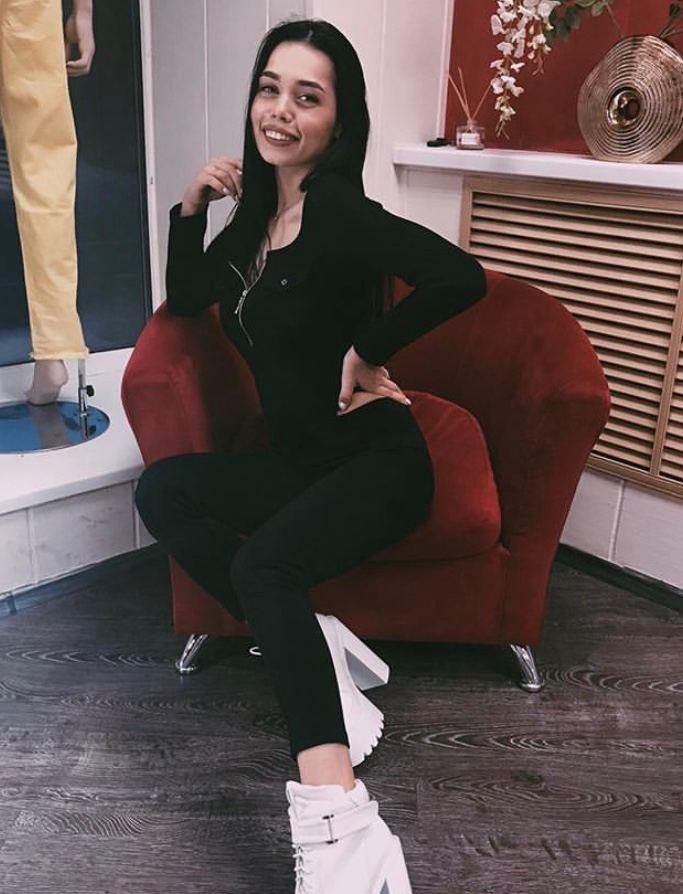 🎥 Оксана привлекальеная девушка из Лутугино цена от 5000 руб