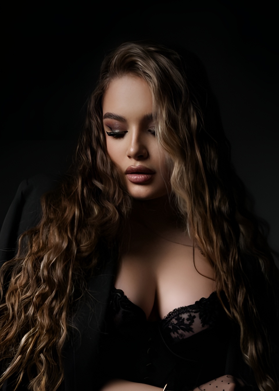 Яна привлекательная девушка из Лутугино цена от 5000 руб