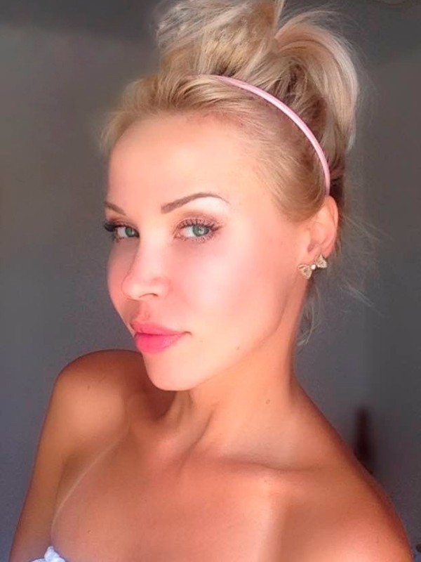 Татьяна привлекательная девушка из Лутугино цена от 3000 руб