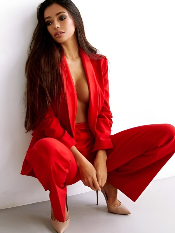 ОЛЕСЯ привлекательная девушка из Лутугино цена от 7000 руб